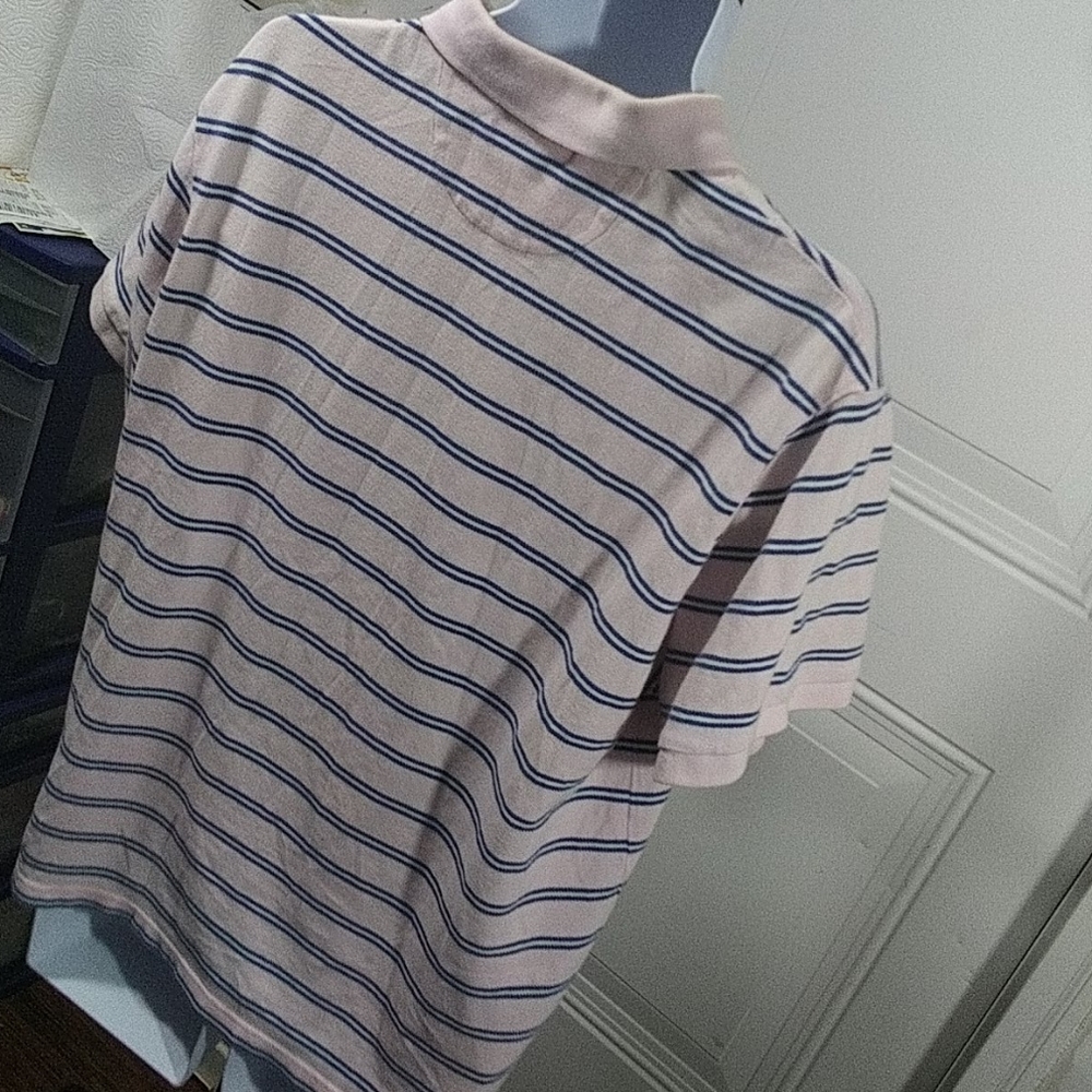 Shirt - Picture 3 of 4